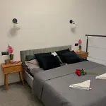 Cozy Penthouse Tymienieckiego In The City Center